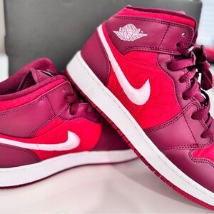 7Y Jordan 1 Mid- Red Quilted- Excellent Condition